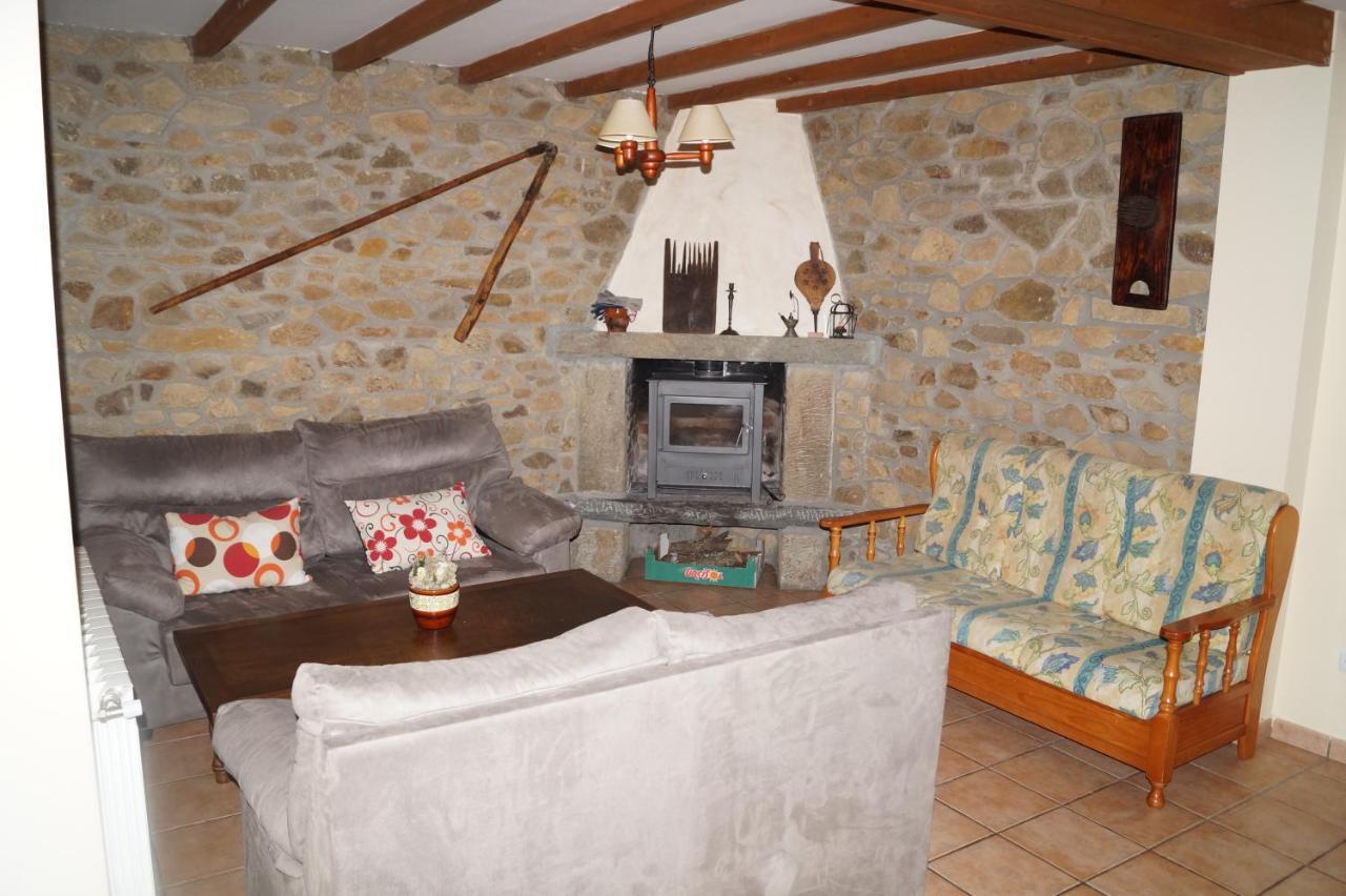 Casa Rural Leonor San Ciprián Extérieur photo